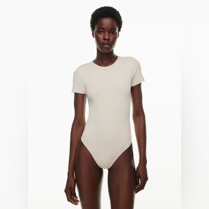 Aritzia Contour Crew Shortsleeve Bodysuit